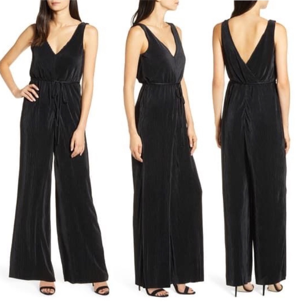 Chelsea28 crinkle pleated jumpsuit